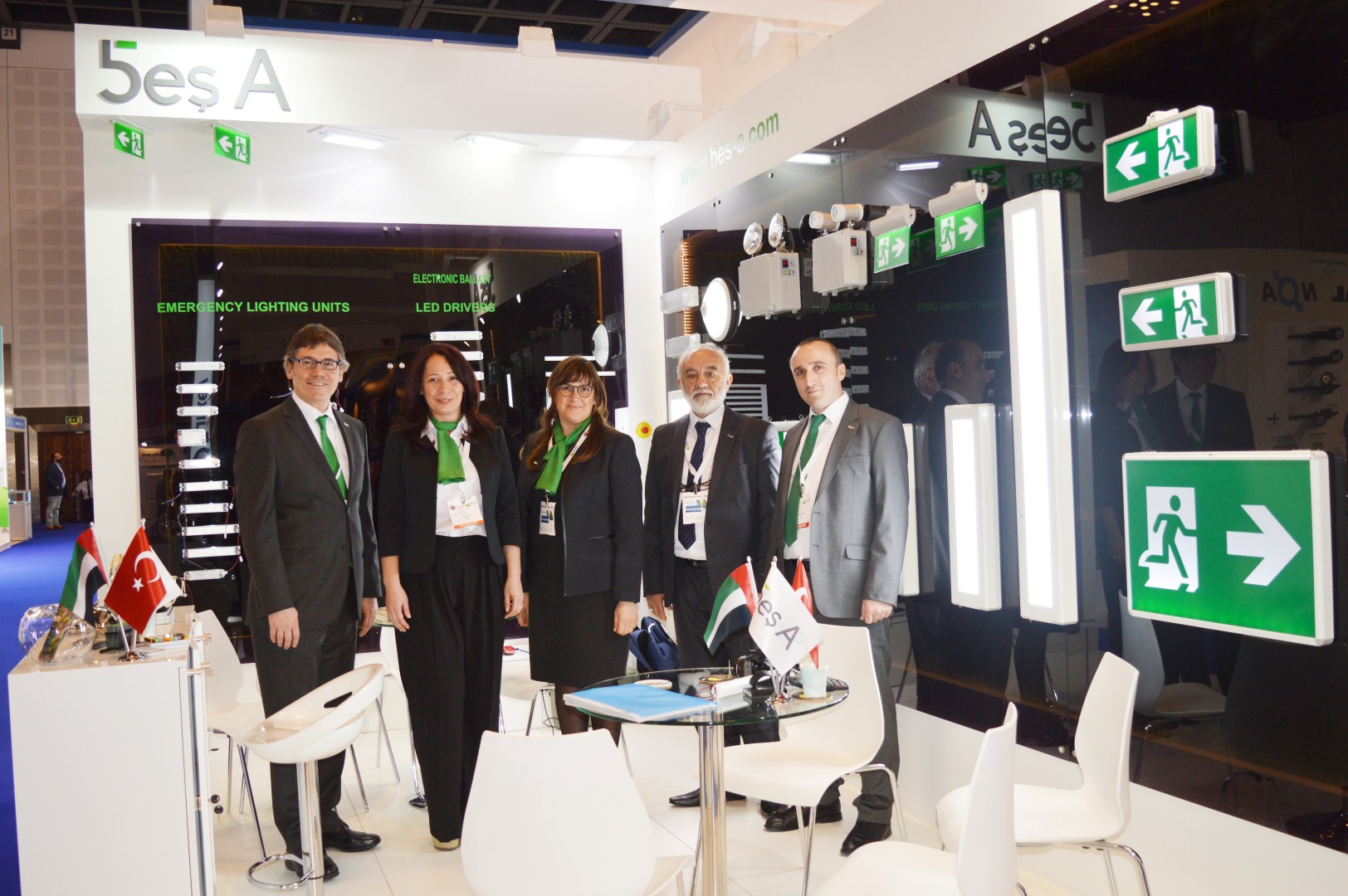 Beş A Middle East Electricity 2015 Dubai Fuar'ına katıldı.