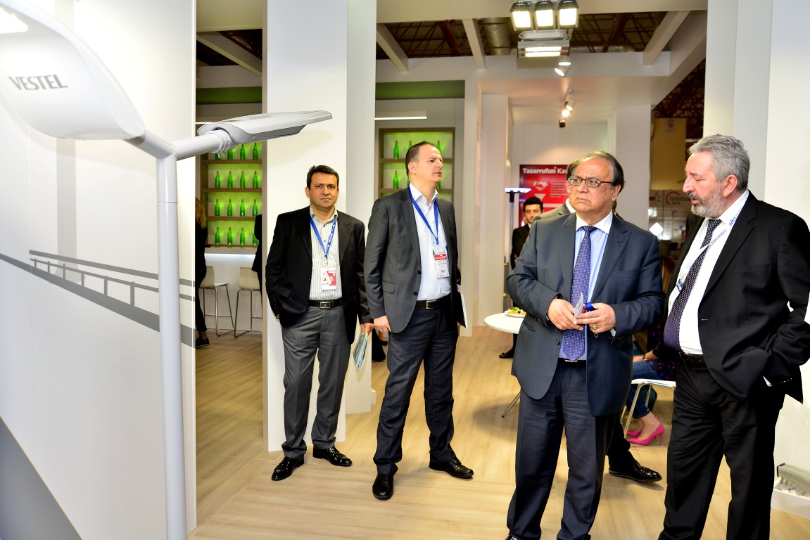 Vestel LED Aydınlatma Verimlilikte Rekortmen Yol Armatürleri