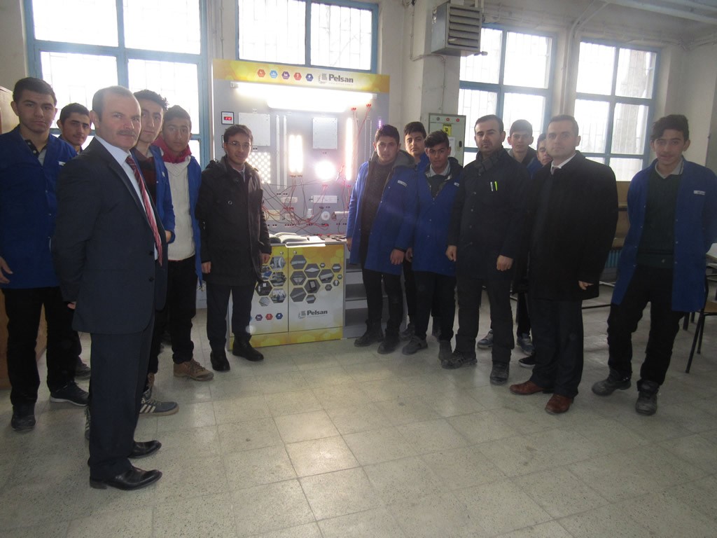 Pelsan Aydınlatma’ nın “Eğitime Destek” Projesi Hız Kesmeden Devam Ediyor…