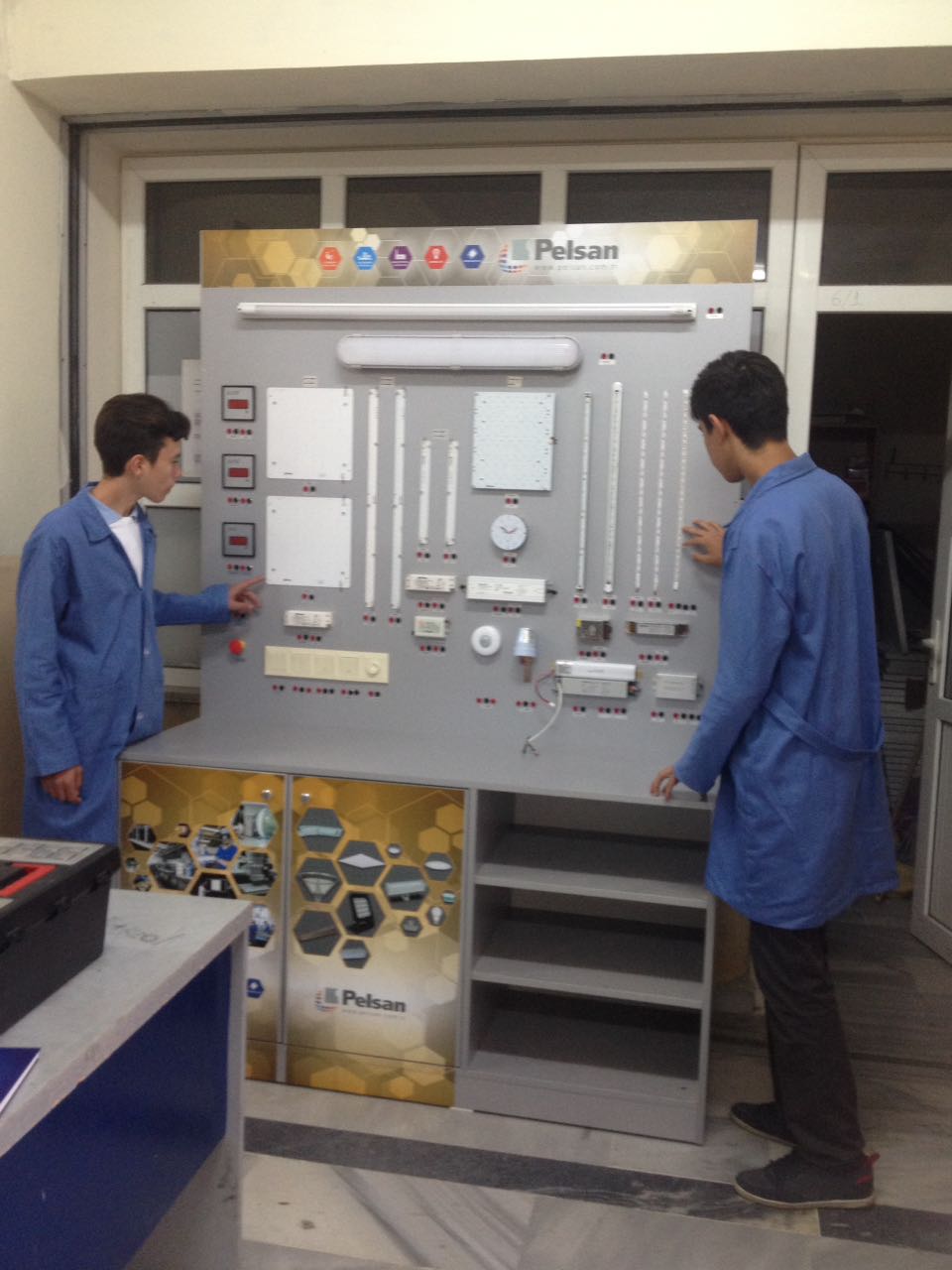 Pelsan Aydınlatma’ nın “Eğitime Destek” Projesi Hız Kesmeden Devam Ediyor…