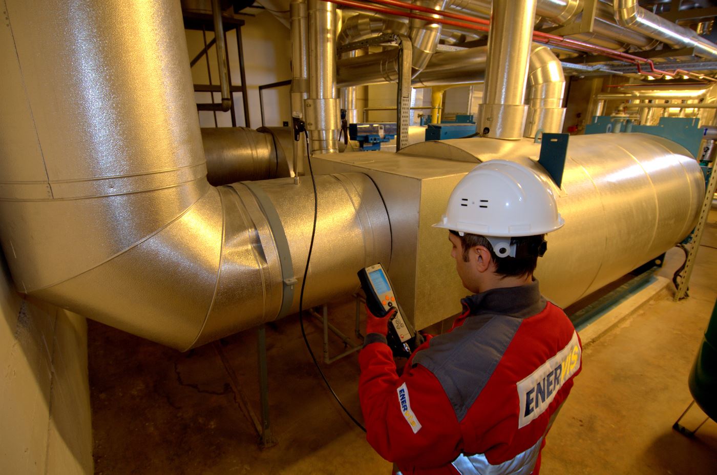 Üretim Tesislerinin Hedefi, Kendi Enerjilerini Üretmek Olmalıdır!