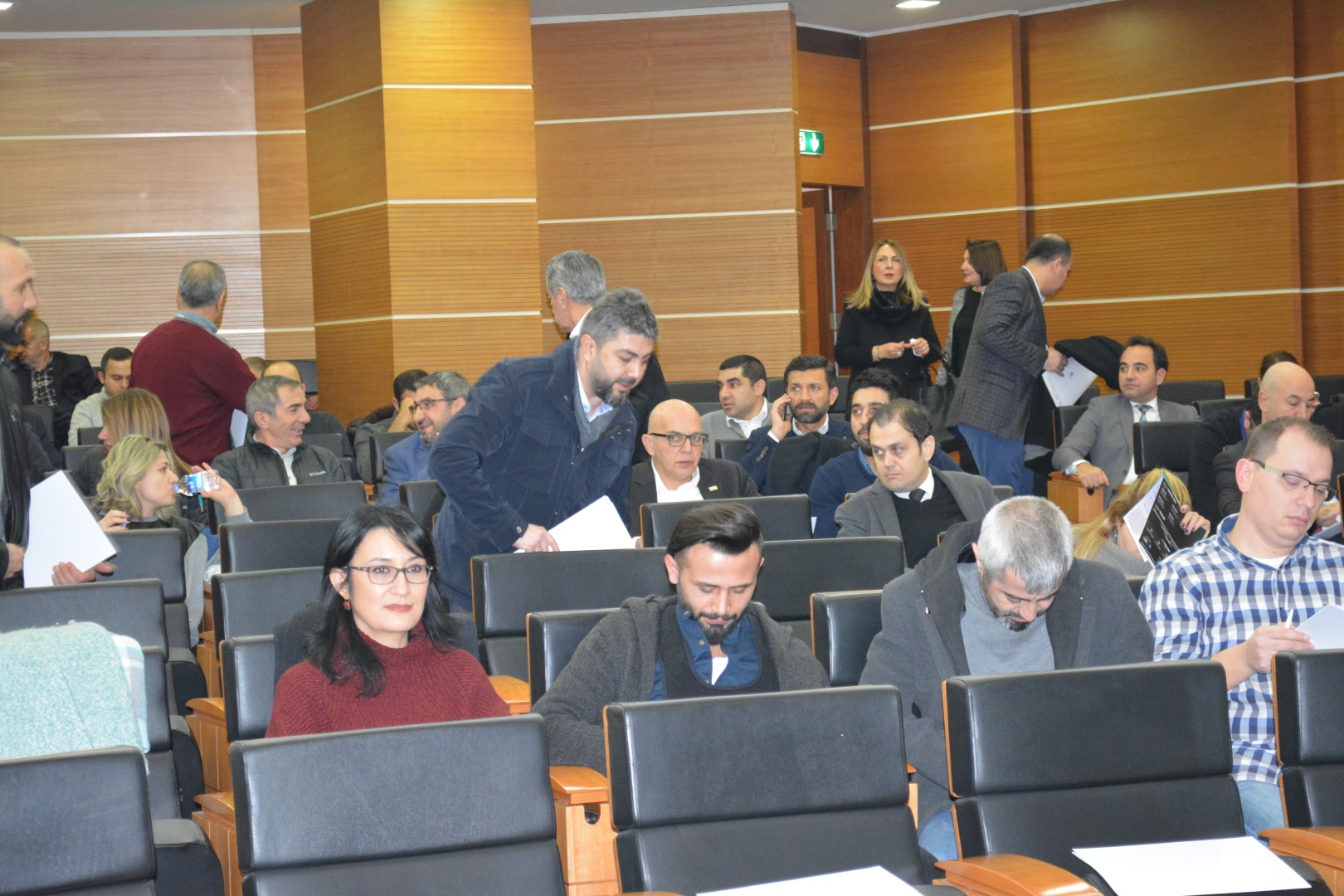 TÜRKİYE'NİN AYDINLATMASI İHRACAT İLE BÜYÜYOR