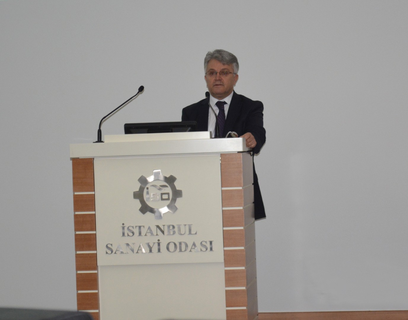 TÜRKİYE'NİN AYDINLATMASI İHRACAT İLE BÜYÜYOR