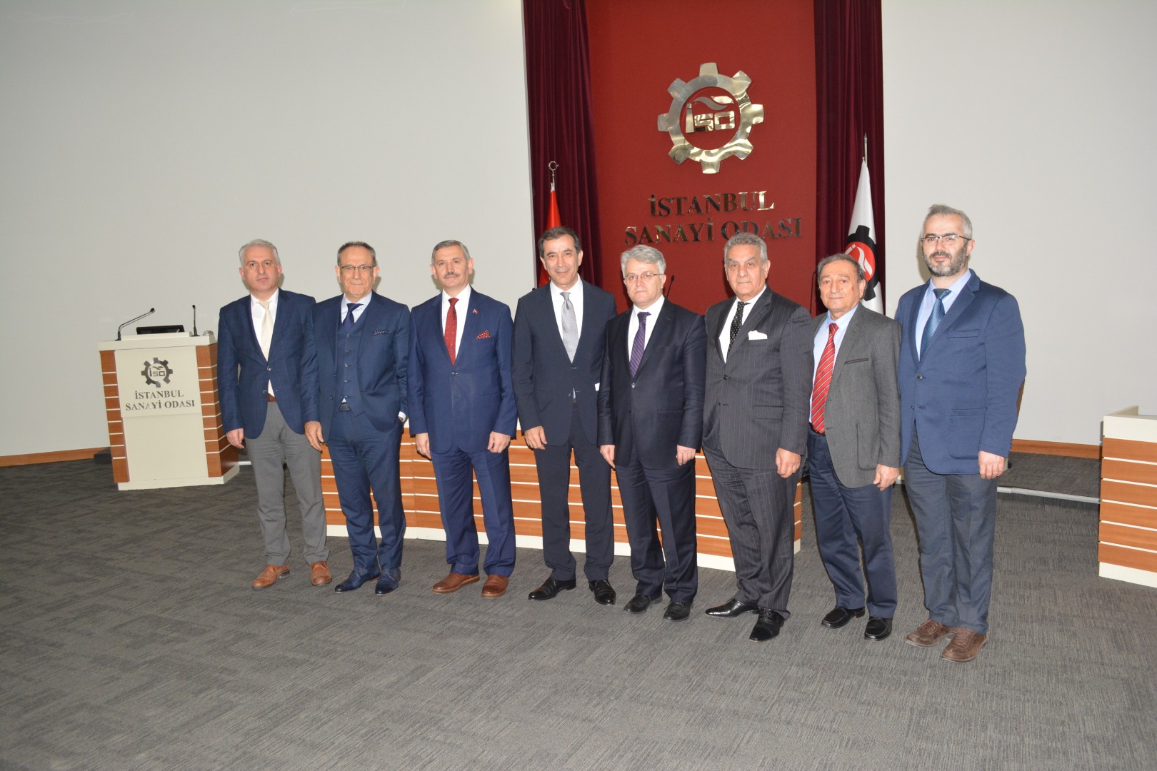 TÜRKİYE'NİN AYDINLATMASI İHRACAT İLE BÜYÜYOR