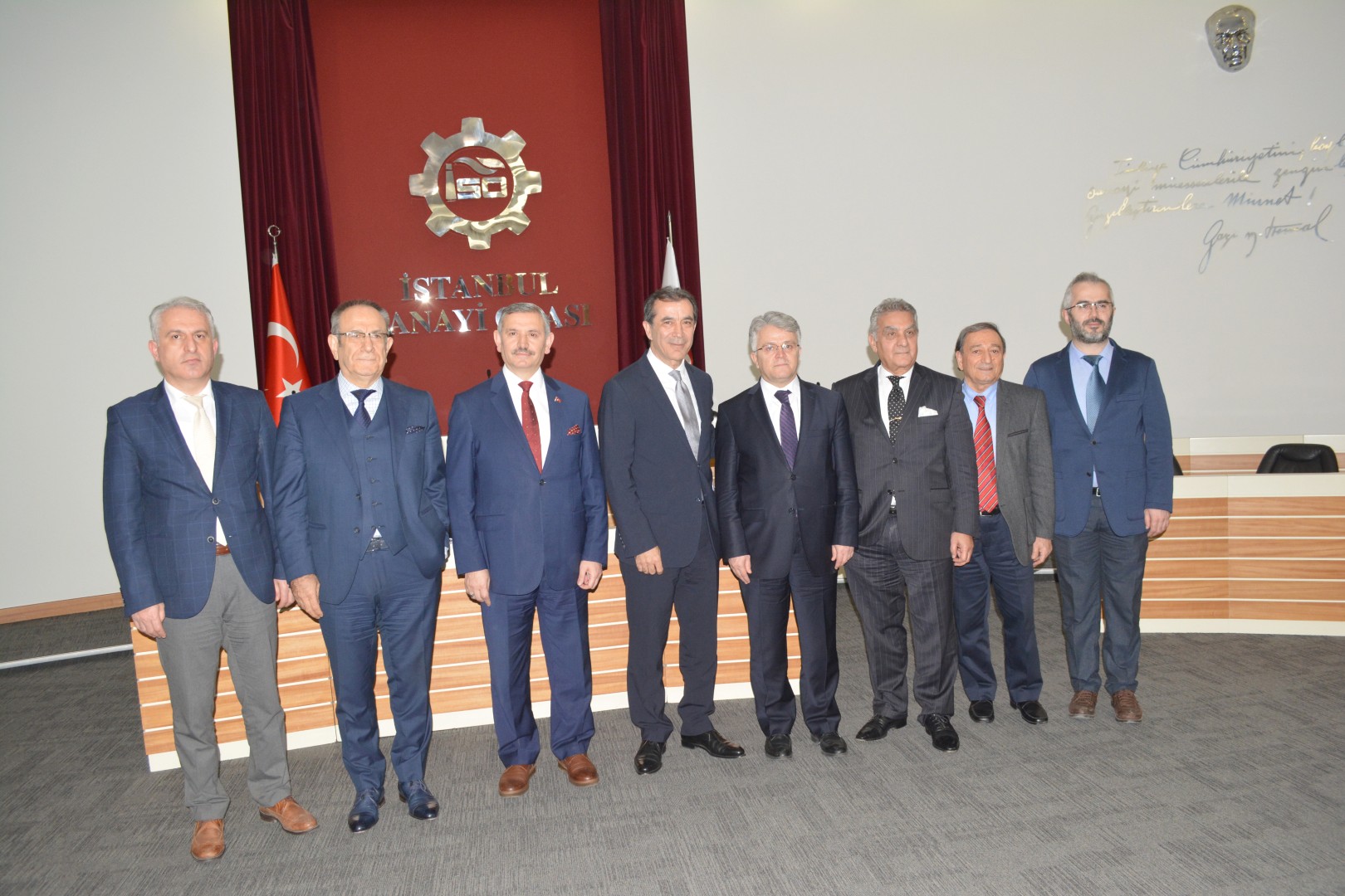 TÜRKİYE'NİN AYDINLATMASI İHRACAT İLE BÜYÜYOR