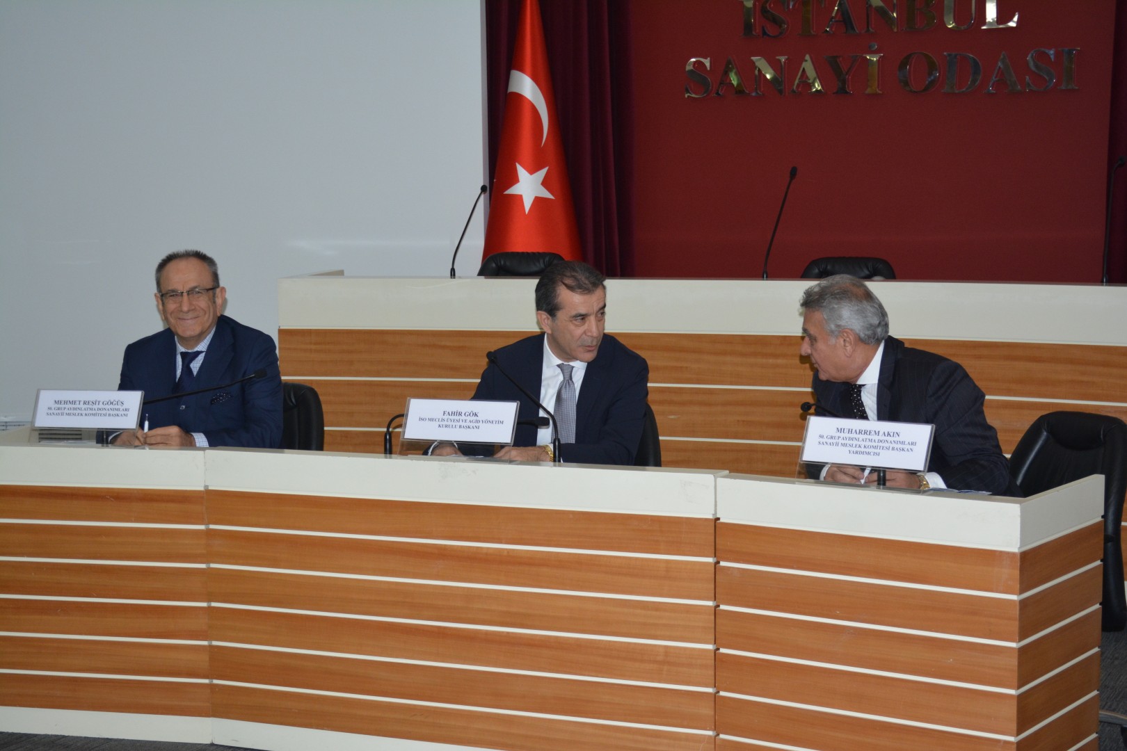 TÜRKİYE'NİN AYDINLATMASI İHRACAT İLE BÜYÜYOR