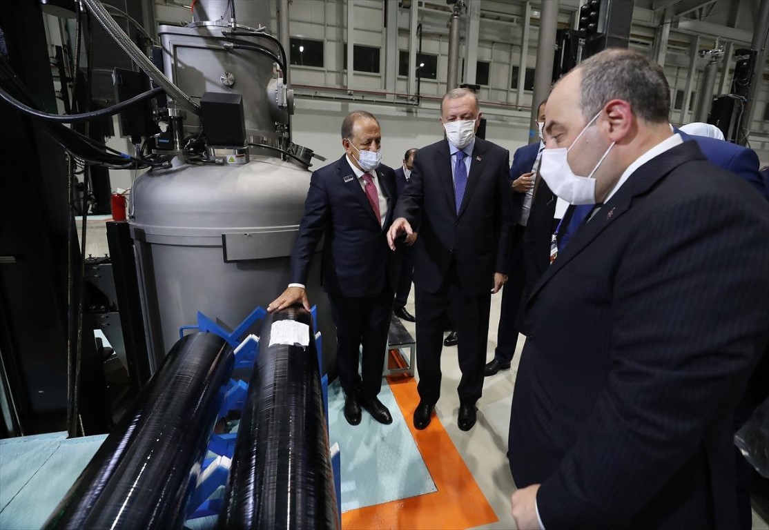 Dünyada bir ilk olan tam entegre fabrika yatırımı ile ilgili açıklamalarda bulunan Kalyon Holding Yönetim Kurulu Başkanı Cemal Kalyoncu