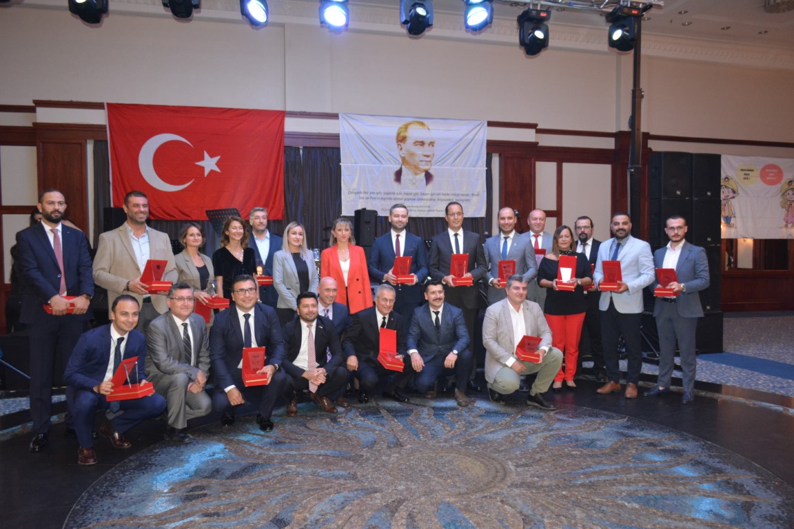 12.  GELENEKSEL ETMD GECESİ’NE YÜKSEK KATILIM